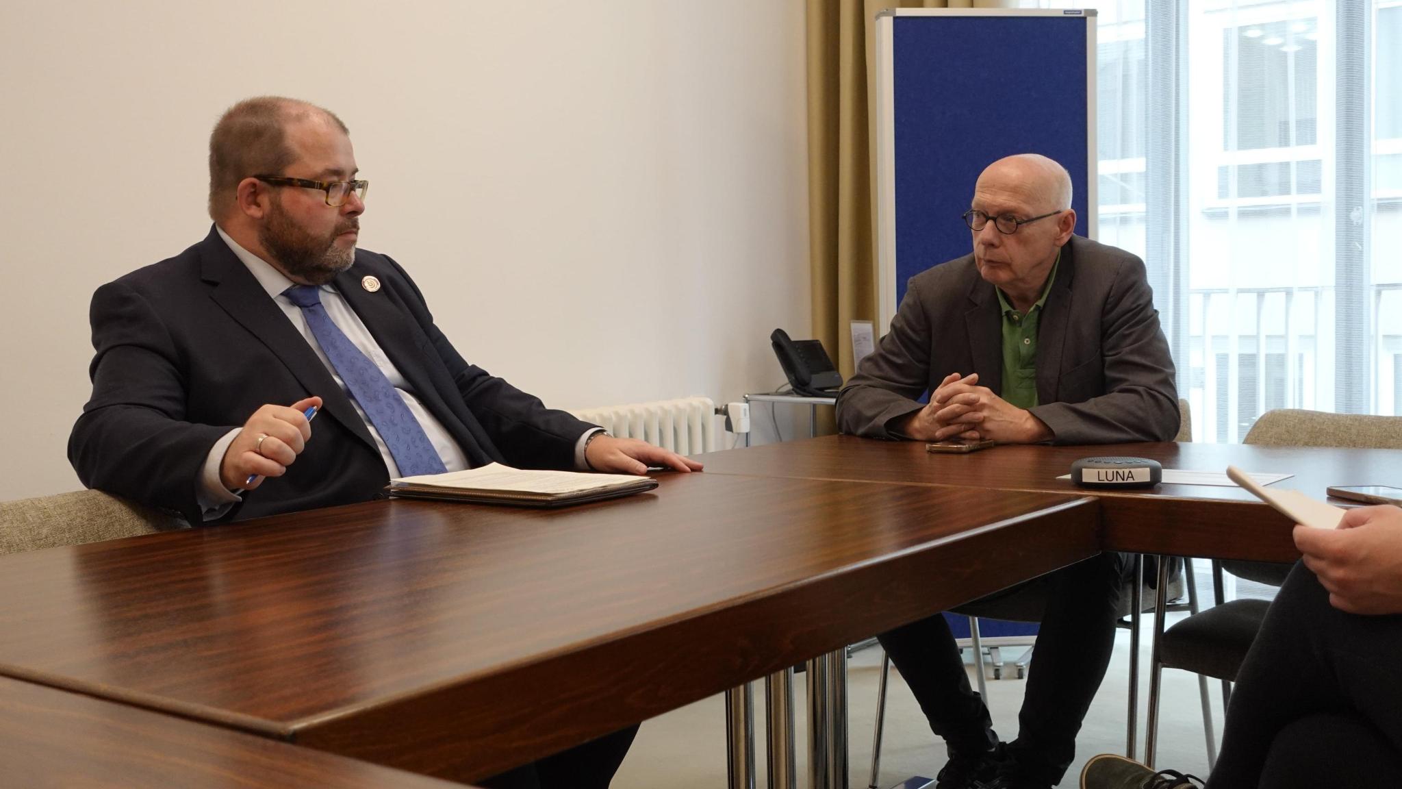 Interview mit den Abgeordneten Michael Jonitz und Ralph Saxe – Wienreise und Verkehrspolitik in Bremen 1